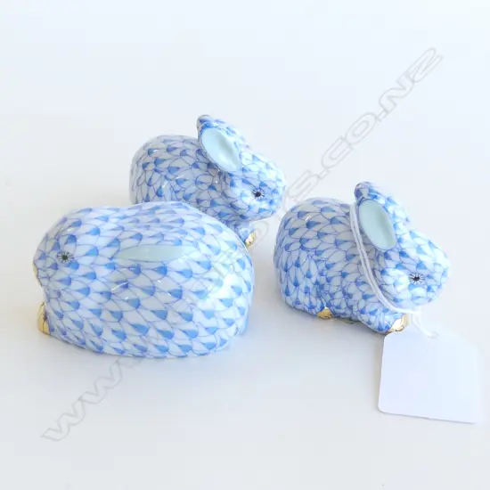 Three Herend Porcelain rabbits,  in blue 'fishnet' pattern